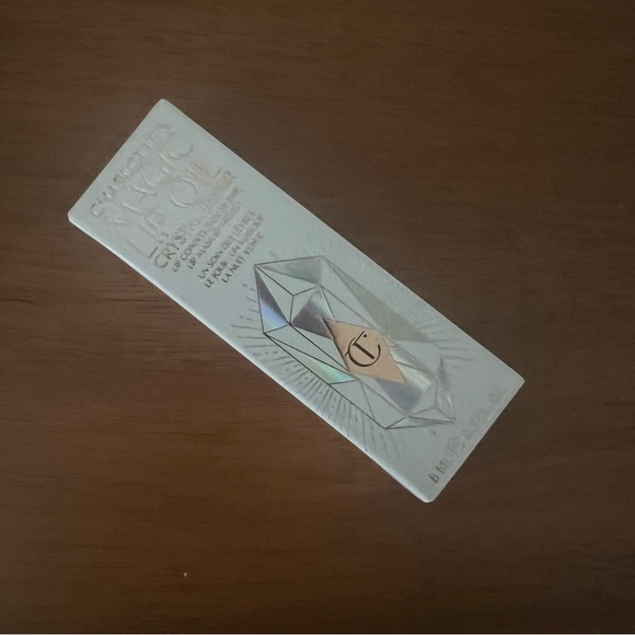 Charlotte Tilbury Magic Lip Oil - Picture 2 of 5